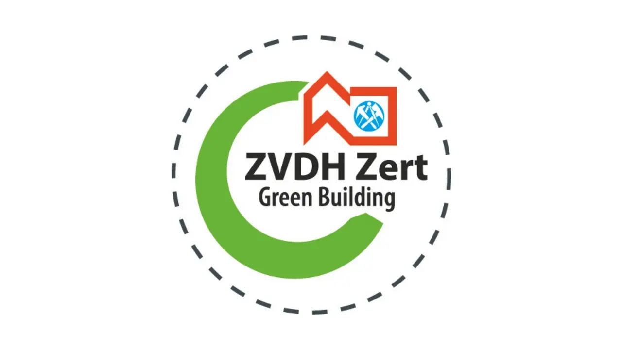 Offizielles Gütesiegel des Zentralverbands des Deutschen Dachdeckerhandwerks (ZVDH) auf weißem Hintergrund im Querformat.