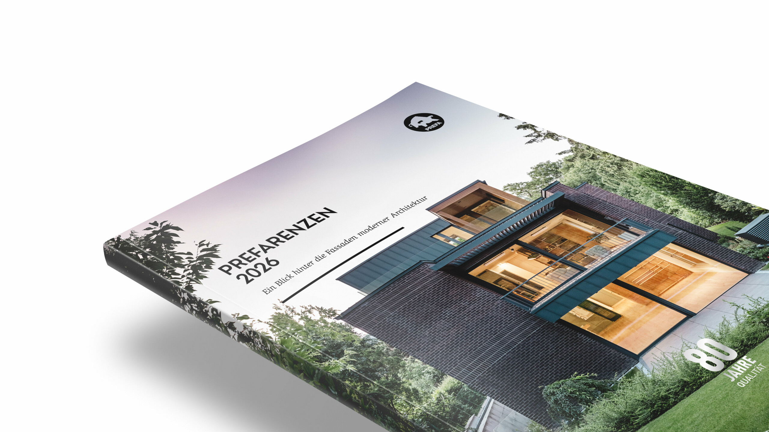 Auf dem Bild ist ein PREFARENZEN-Buch zu sehen, das zugeschlagen auf einem weißen Hintergrund quer liegt.