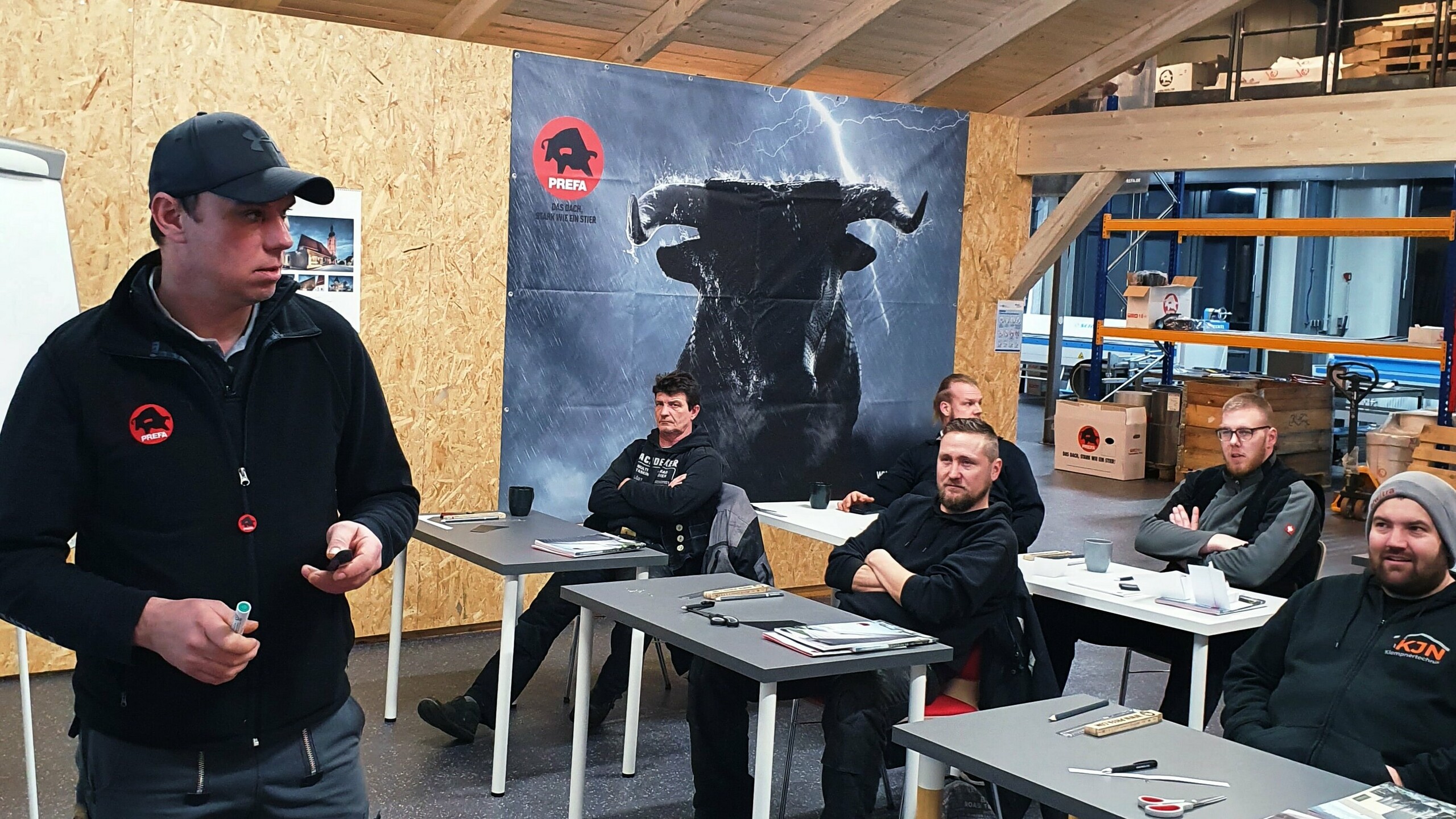 Ein Kurs in der PREFA Academy Hamburg