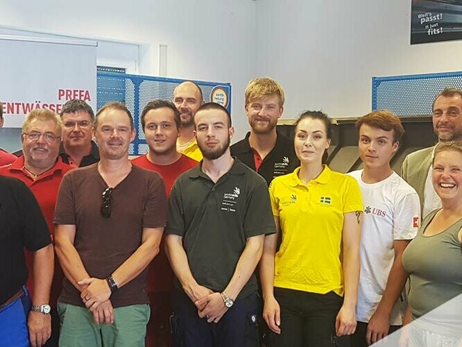 Gruppenfoto von jungen Spenglern beim Training für die EuroSkills 2018